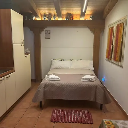Terrazza Musumeci Tatil Evi *